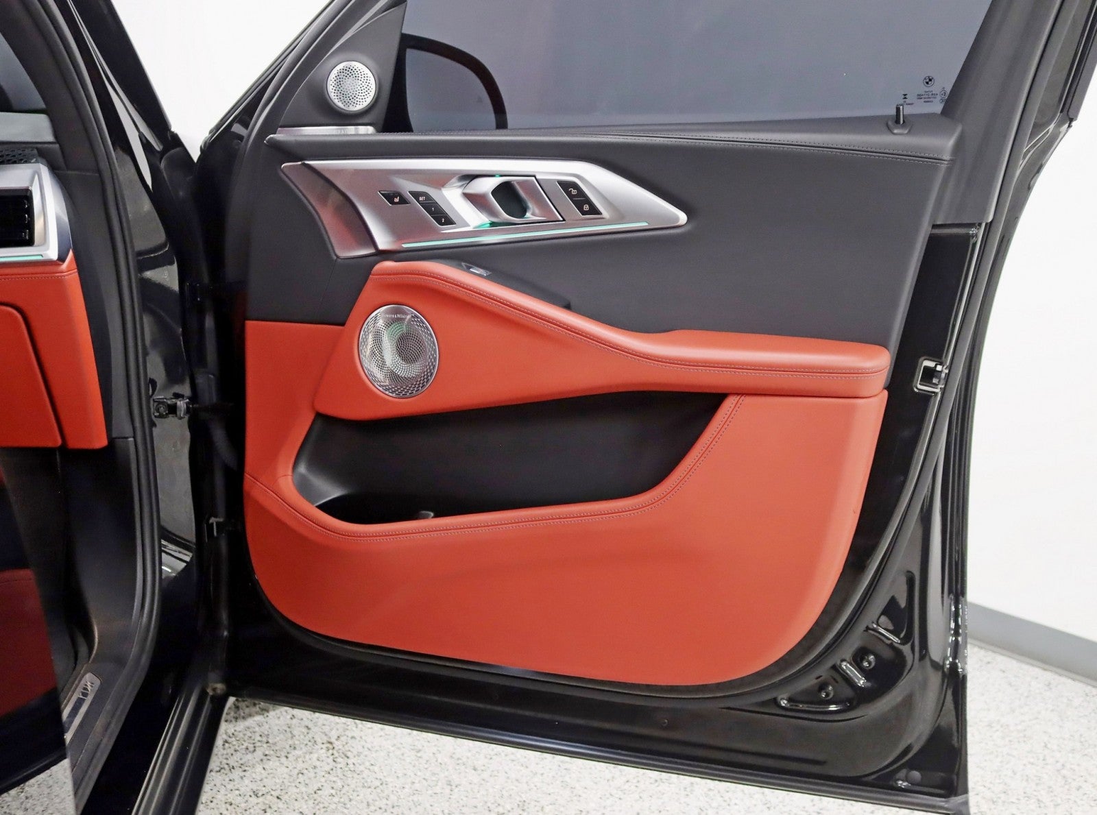 2023 BMW XM Cali Truck Best Color Combo Bowers & Wilkins Diamond Surround Fully Loaded