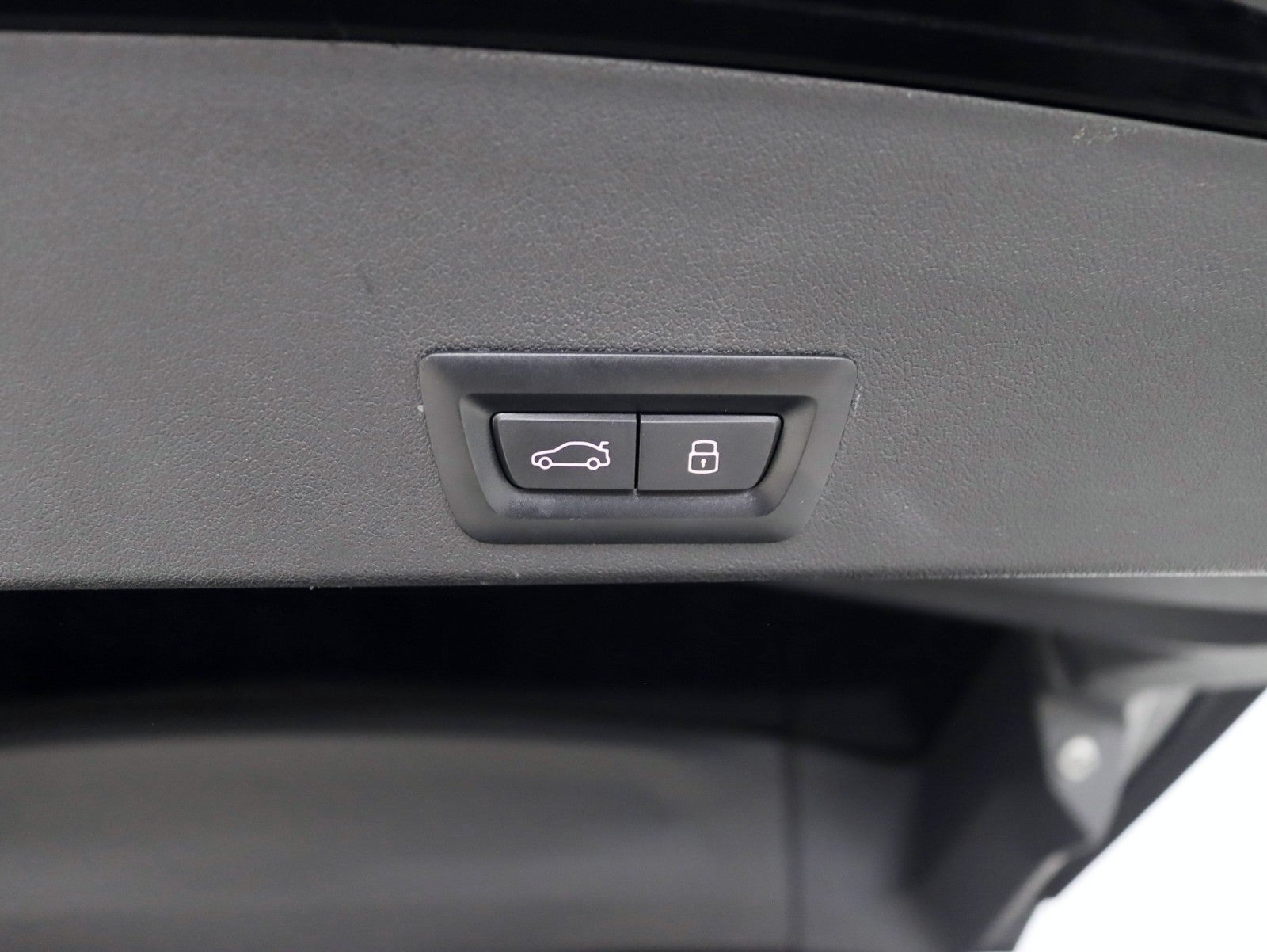 2023 BMW XM Cali Truck Best Color Combo Bowers & Wilkins Diamond Surround Fully Loaded