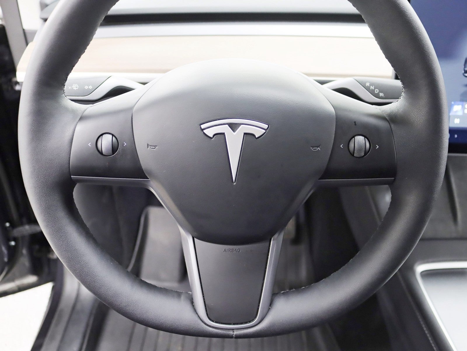 2025 Tesla Model Y Long Range Long Range