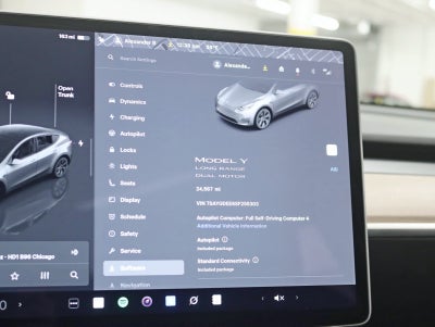 2025 Tesla Model Y Long Range Long Range