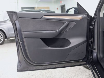 2025 Tesla Model Y Long Range Long Range