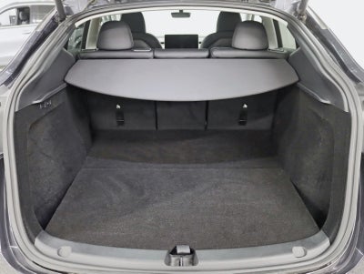 2025 Tesla Model Y Long Range Long Range