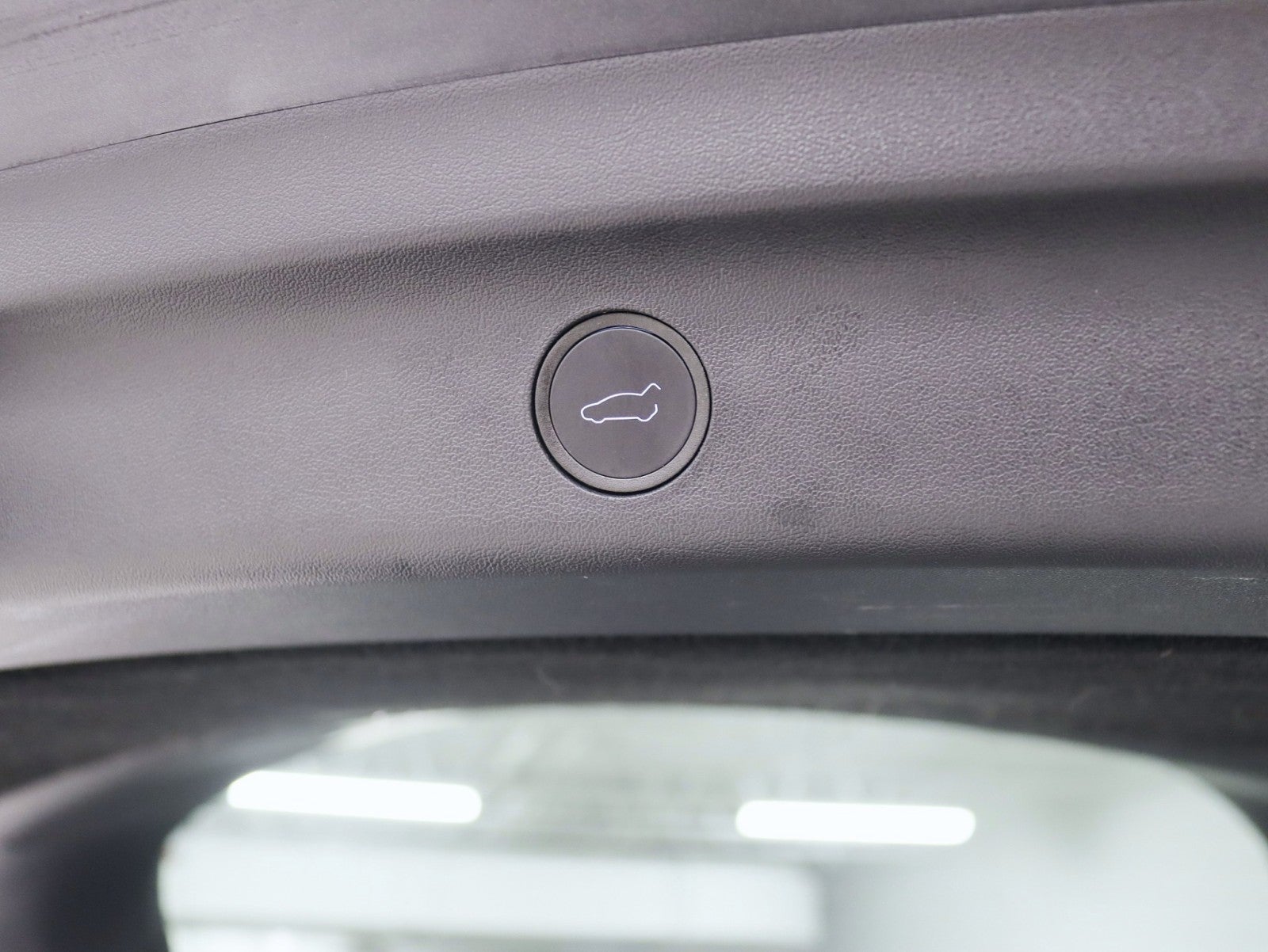 2025 Tesla Model Y Long Range Long Range