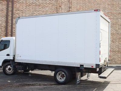 2013 Mitsubishi Fuso 2 Owner 34k miles Box Truck