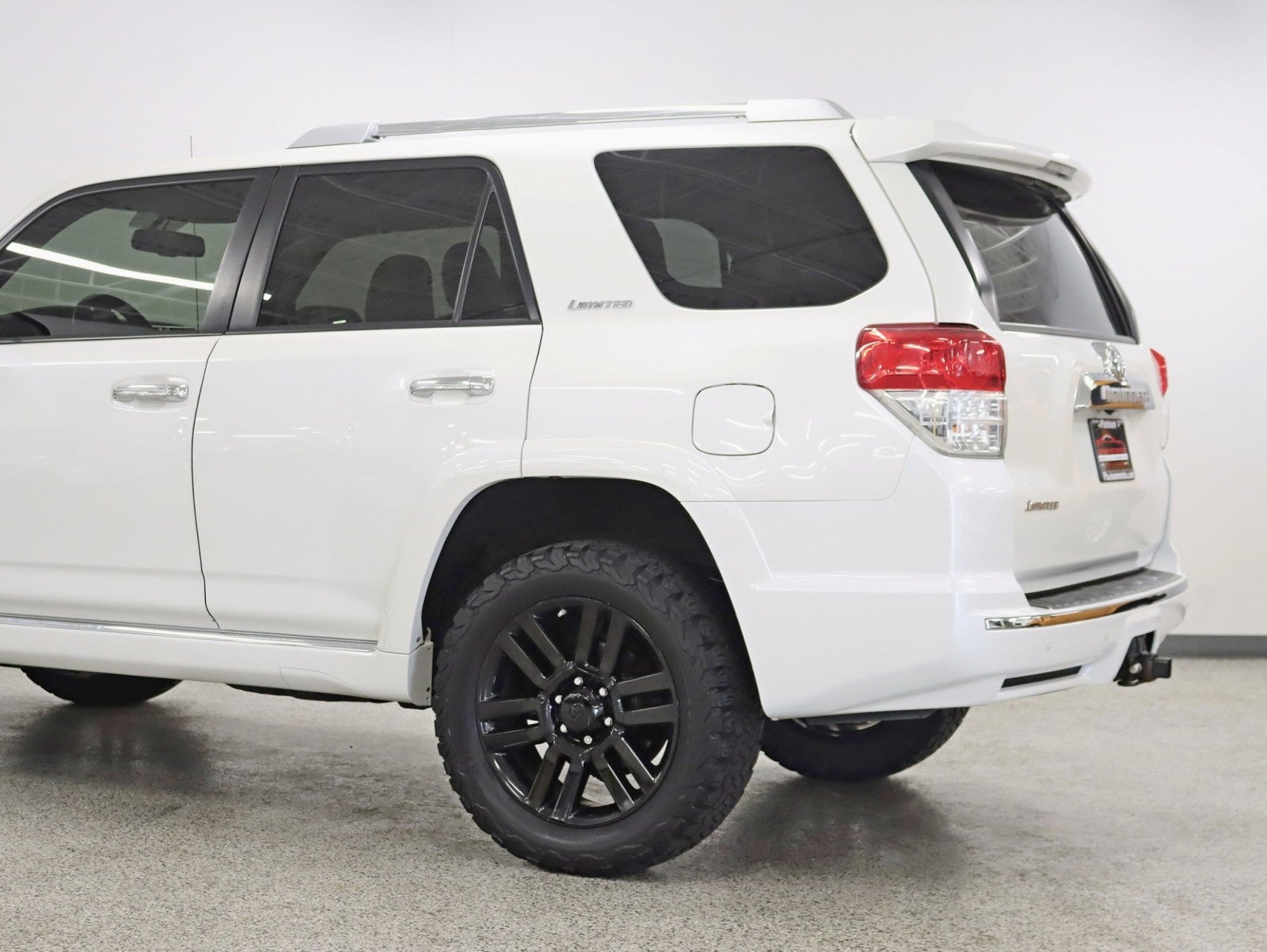 2013 Toyota 4Runner Limited 2 Owner V6 Roof Back Up camera Leather Fully Loaded Carfax Certified