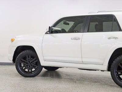 2013 Toyota 4Runner Limited 2 Owner V6 Roof Back Up camera Leather Fully Loaded Carfax Certified