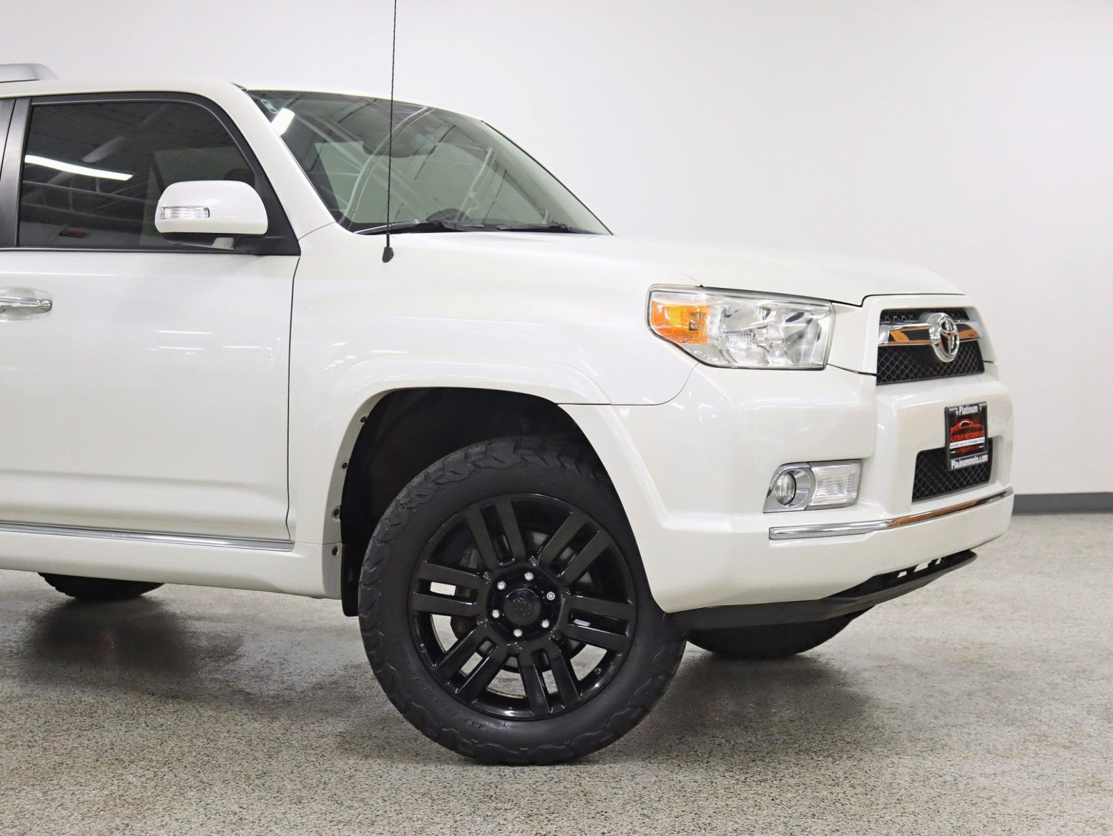 2013 Toyota 4Runner Limited 2 Owner V6 Roof Back Up camera Leather Fully Loaded Carfax Certified
