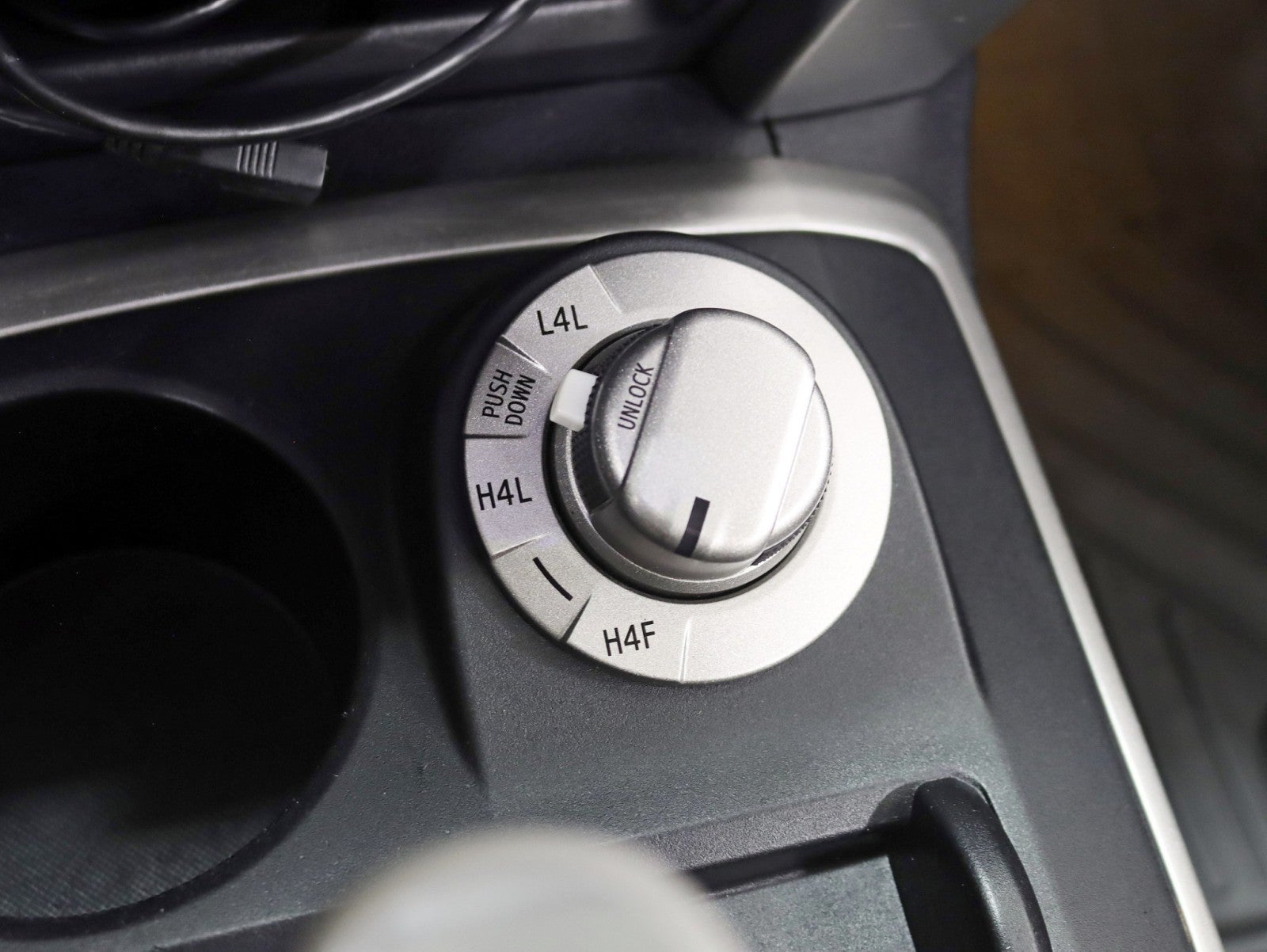 2013 Toyota 4Runner Limited 2 Owner V6 Roof Back Up camera Leather Fully Loaded Carfax Certified