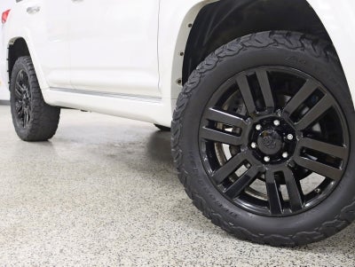 2013 Toyota 4Runner Limited 2 Owner V6 Roof Back Up camera Leather Fully Loaded Carfax Certified