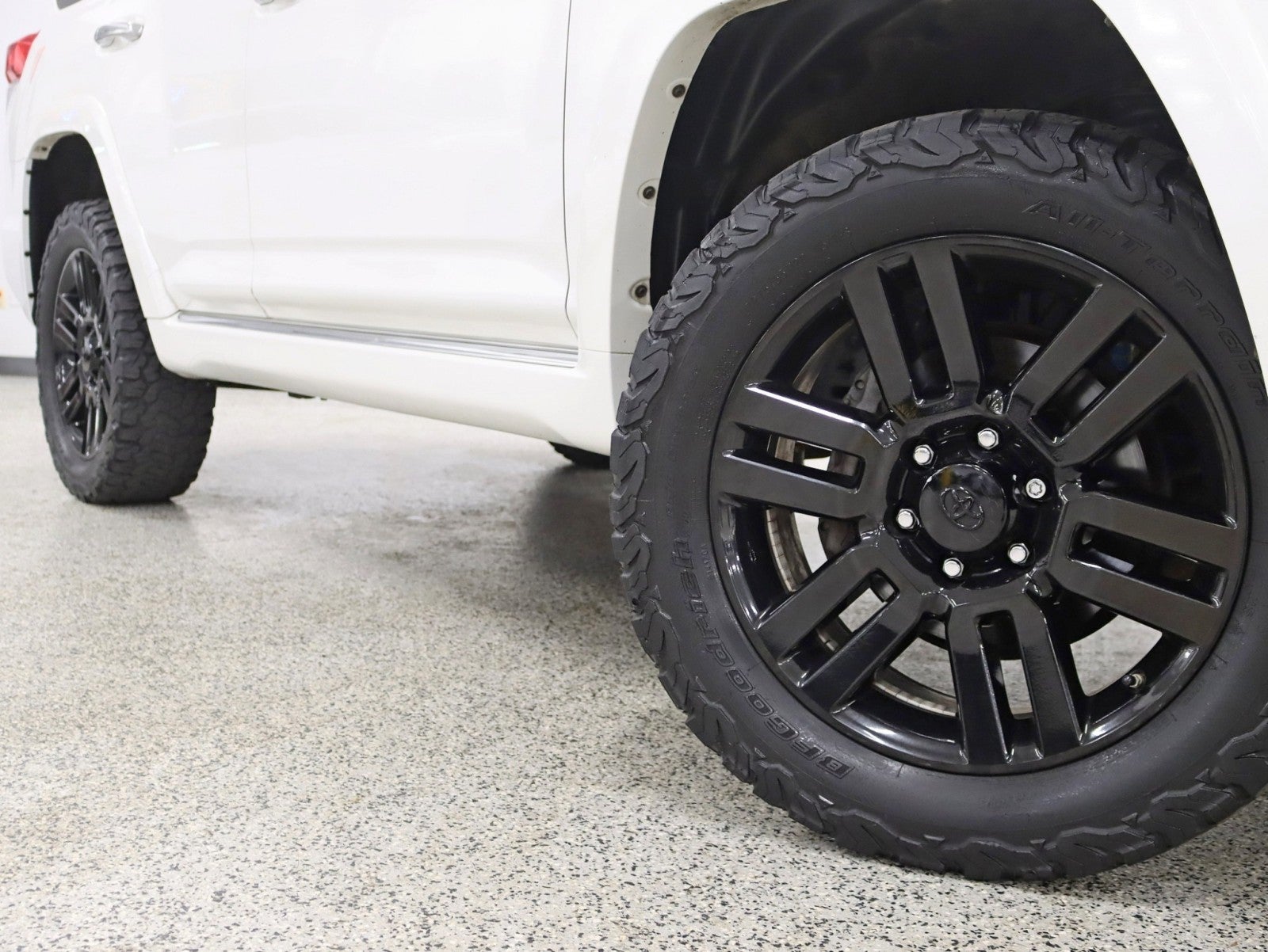 2013 Toyota 4Runner Limited 2 Owner V6 Roof Back Up camera Leather Fully Loaded Carfax Certified