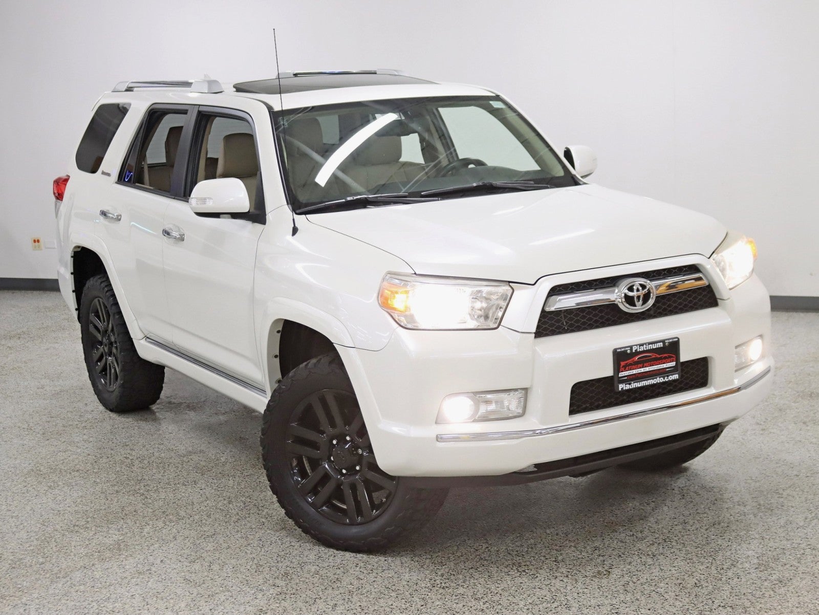 2013 Toyota 4Runner Limited 2 Owner V6 Roof Back Up camera Leather Fully Loaded Carfax Certified