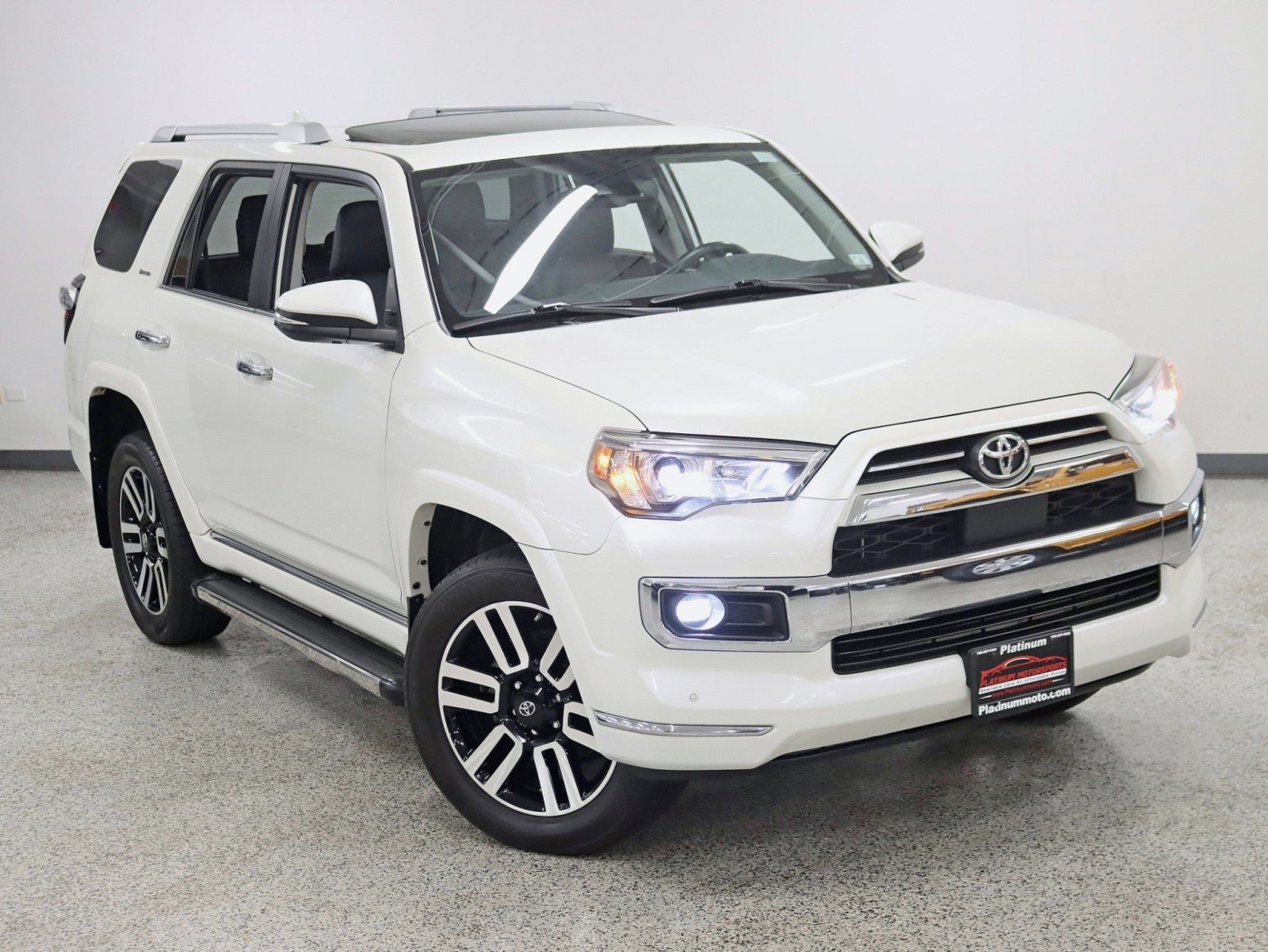 2021 Toyota 4Runner Limited 4WD 1 Owner Nav Rear Camera Moonroof Heated/Cooled Seats
