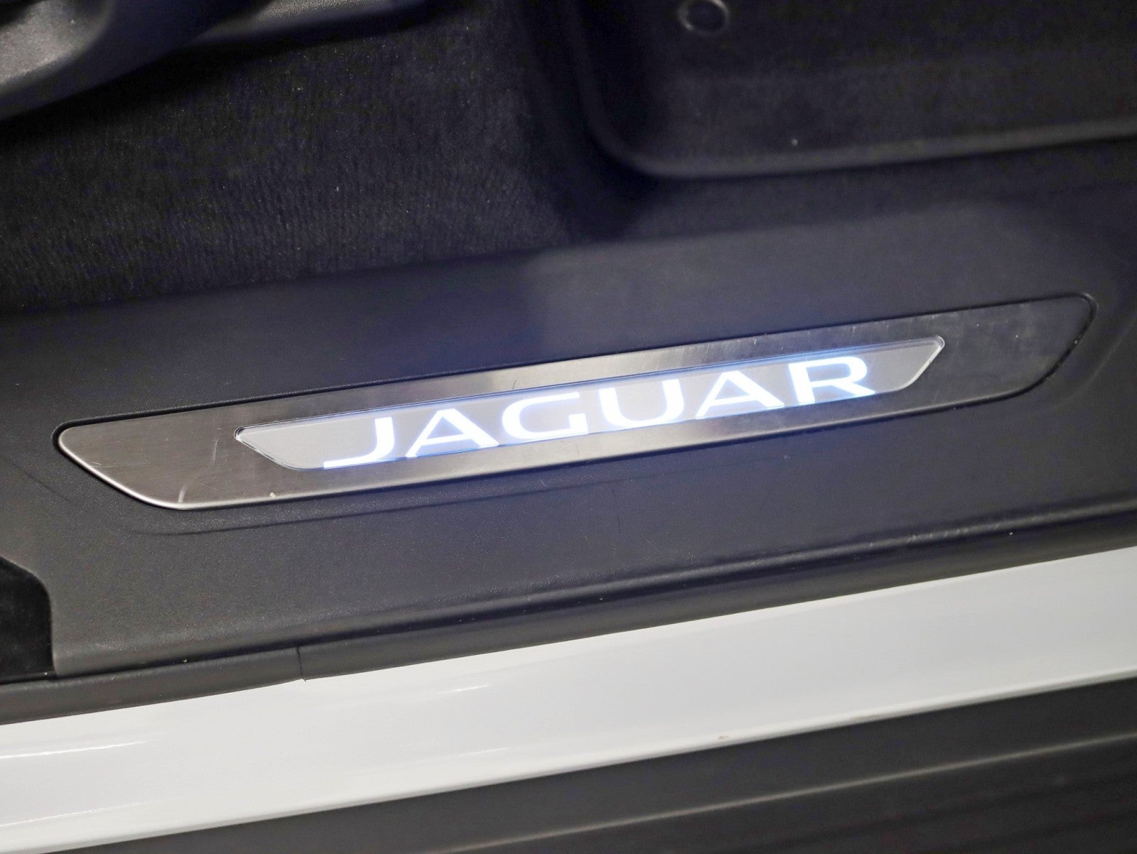 2018 Jaguar F-PACE S 2 Owner Pano Nav 360 Cameras Carfax Certified Loaded