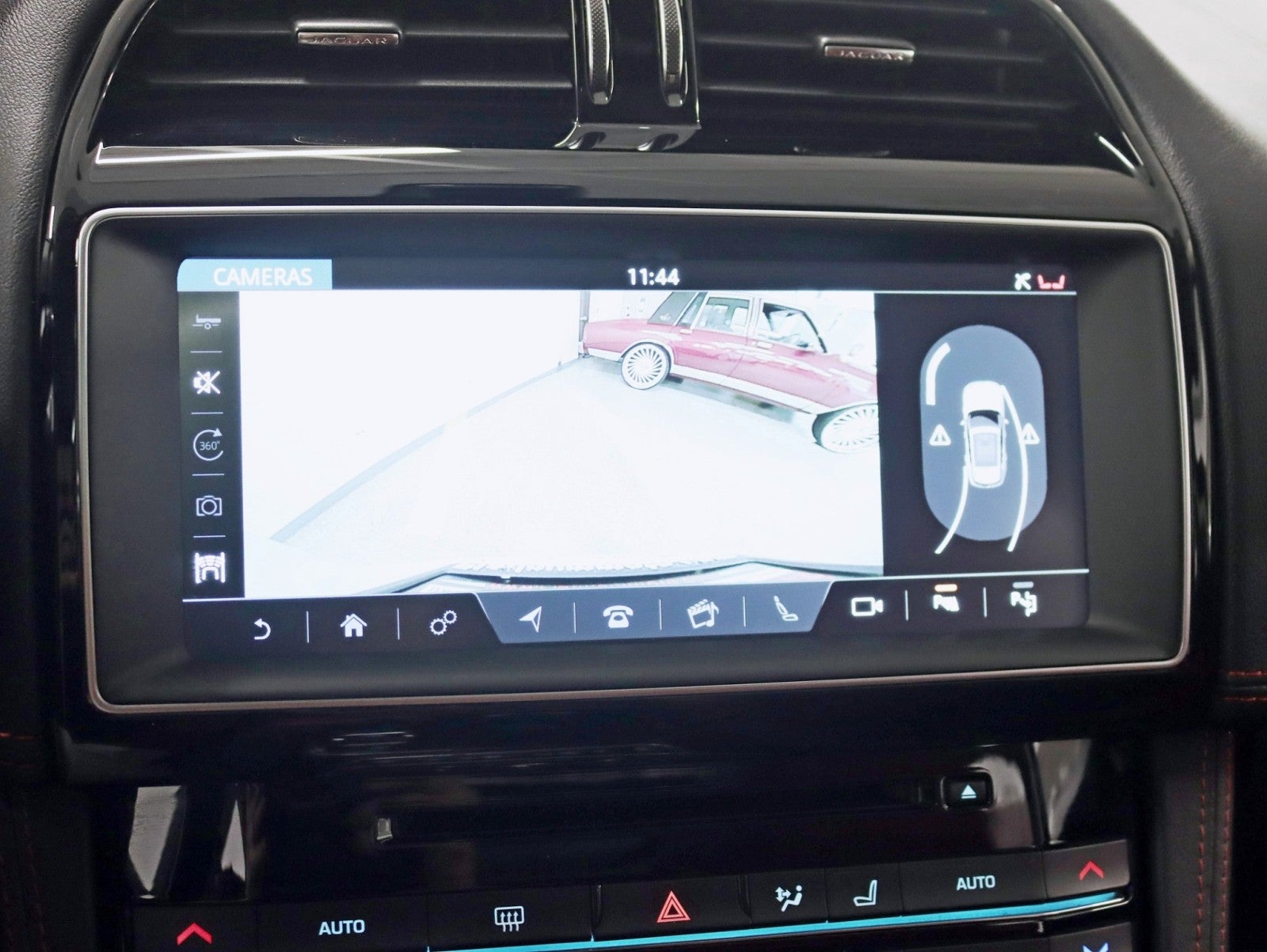 2018 Jaguar F-PACE S 2 Owner Pano Nav 360 Cameras Carfax Certified Loaded