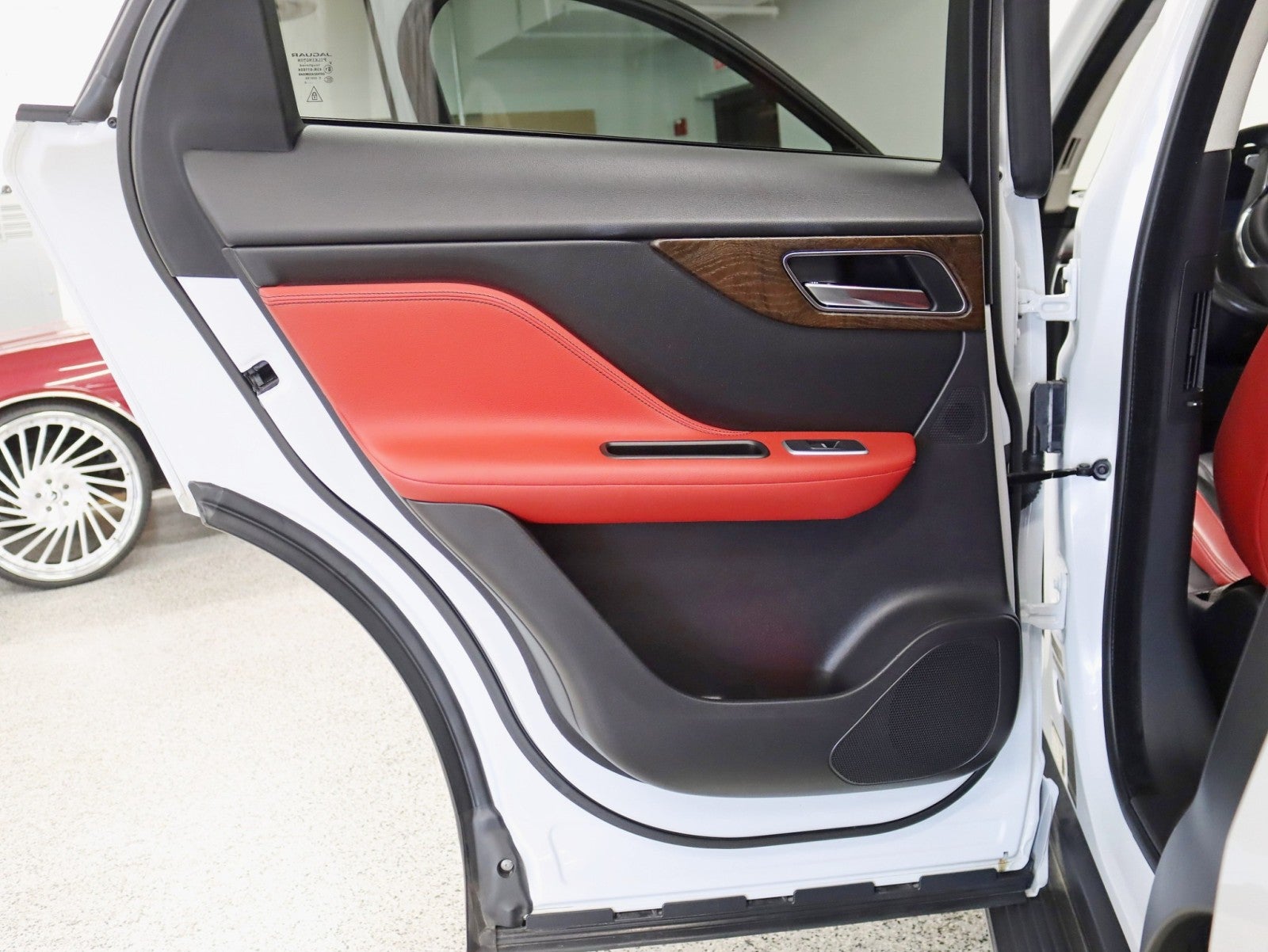 2018 Jaguar F-PACE S 2 Owner Pano Nav 360 Cameras Carfax Certified Loaded