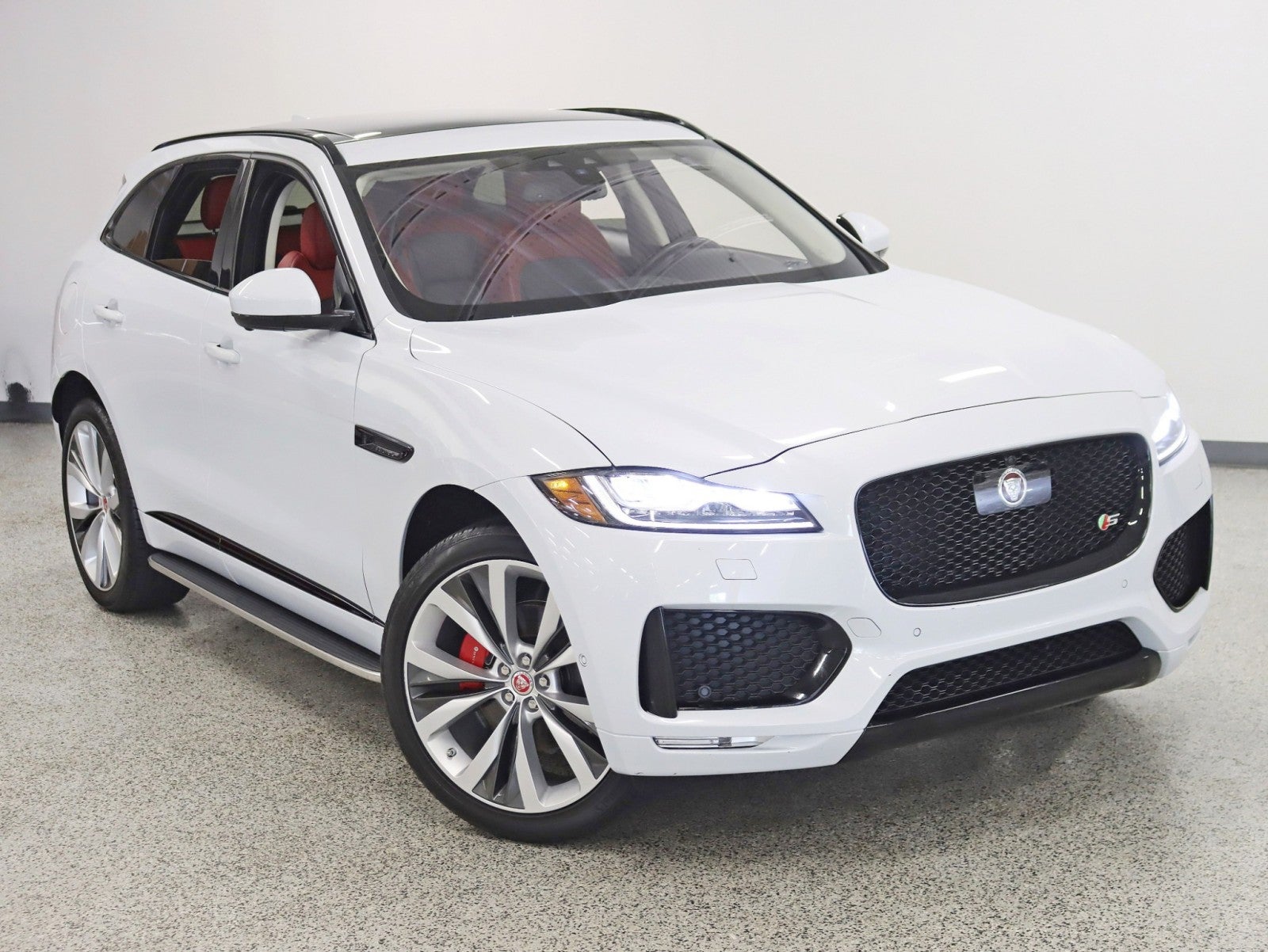 2018 Jaguar F-PACE S 2 Owner Pano Nav 360 Cameras Carfax Certified Loaded