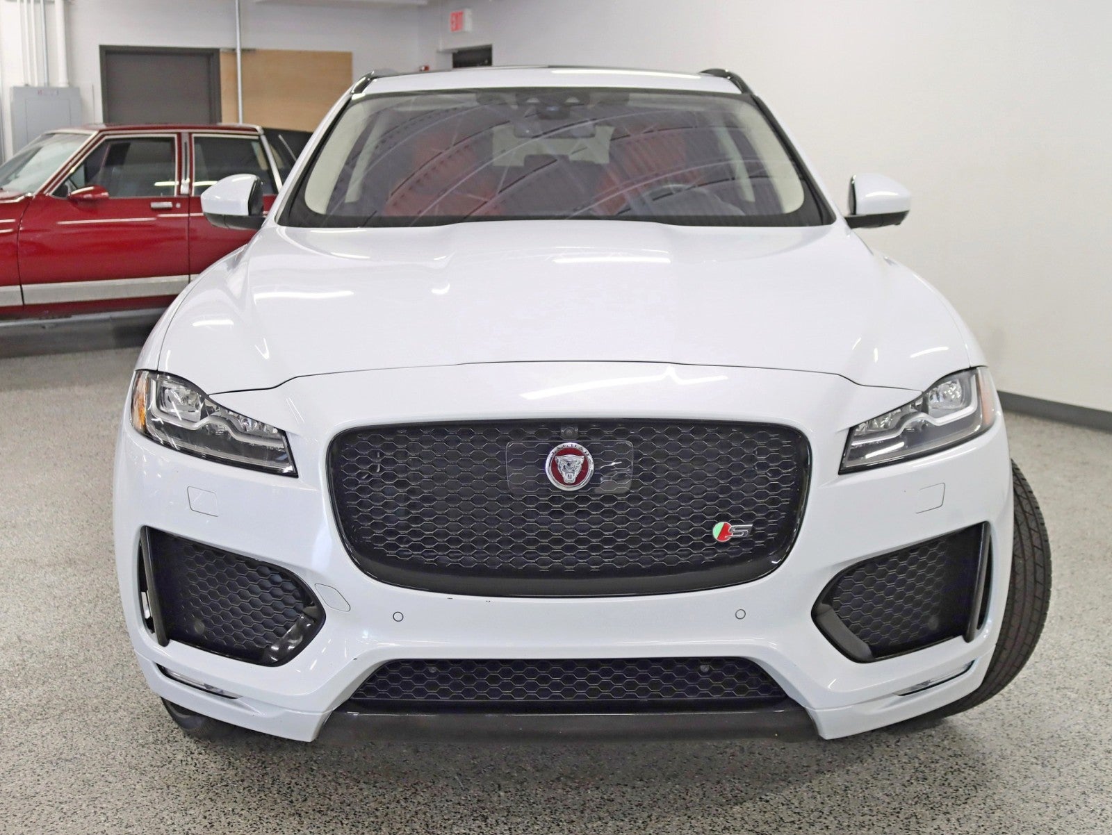 2018 Jaguar F-PACE S 2 Owner Pano Nav 360 Cameras Carfax Certified Loaded