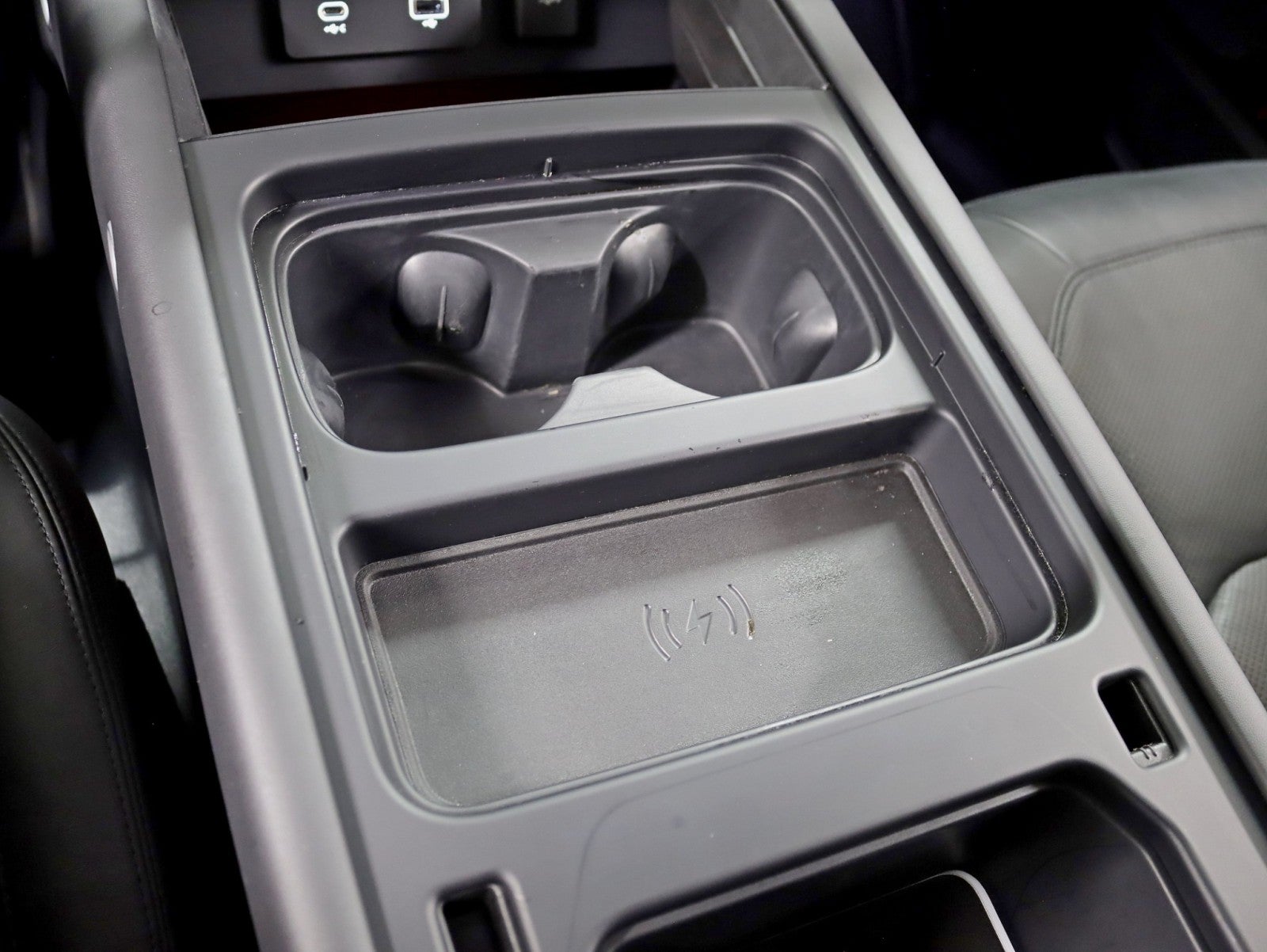 2023 Land Rover Defender Carpathian Edition Carpathian Edition