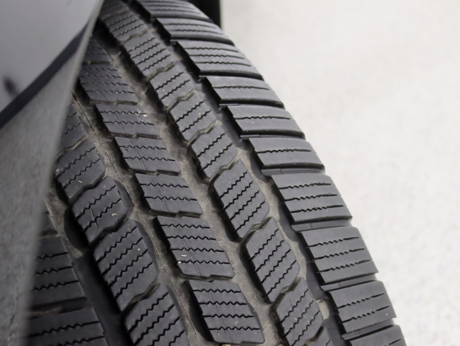 2023 Land Rover Defender Carpathian Edition Carpathian Edition