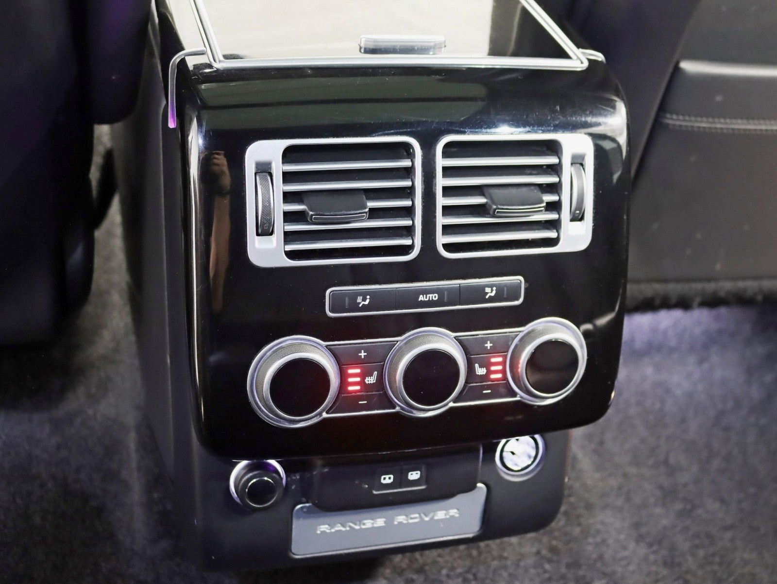 2017 Land Rover Range Rover LWB V8 1 Owner Pano Nav Back Up Camera Leather Carfax Certified Loaded