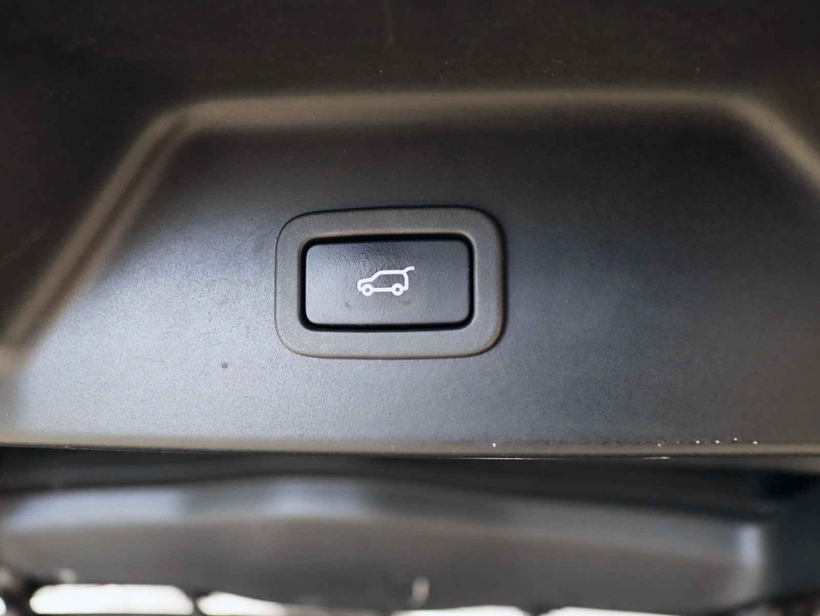 2017 Land Rover Range Rover LWB V8 1 Owner Pano Nav Back Up Camera Leather Carfax Certified Loaded