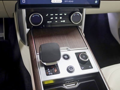 2023 Land Rover Range Rover Autobiography LWB 2 Owner 7 Passenger Rear Entertainment Power Boards Fully Loaded