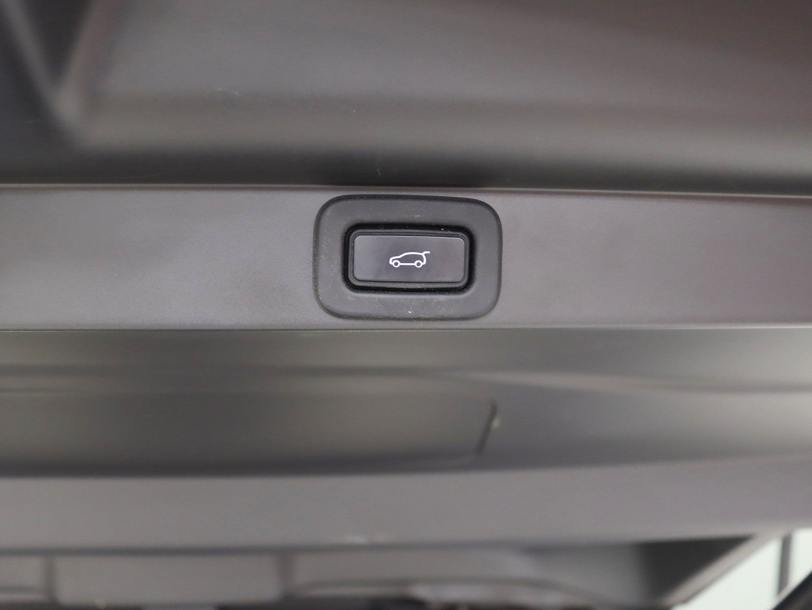 2023 Land Rover Range Rover Autobiography LWB 2 Owner 7 Passenger Rear Entertainment Power Boards Fully Loaded