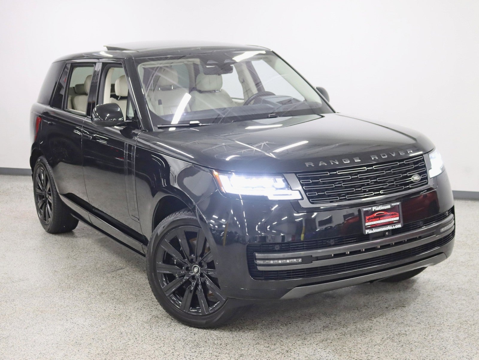 2023 Land Rover Range Rover Autobiography LWB 2 Owner 7 Passenger Rear Entertainment Power Boards Fully Loaded