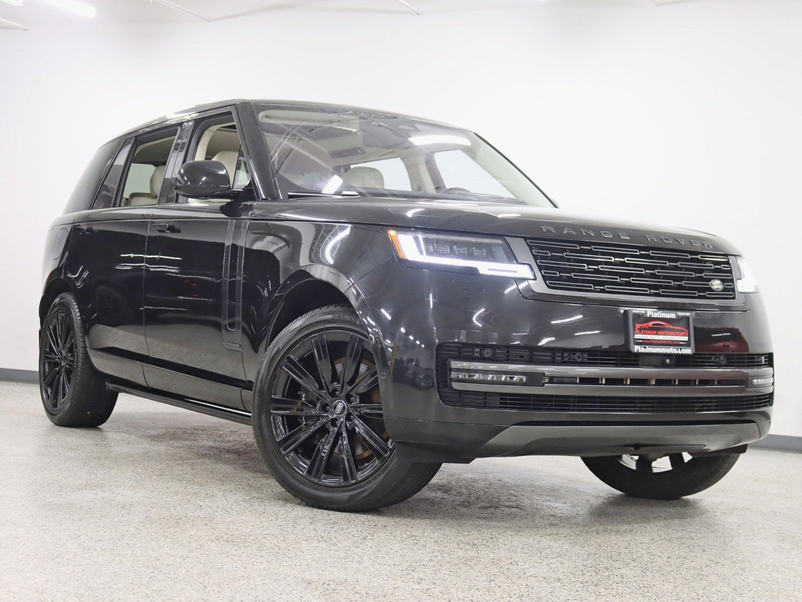 2023 Land Rover Range Rover Autobiography LWB 2 Owner 7 Passenger Rear Entertainment Power Boards Fully Loaded