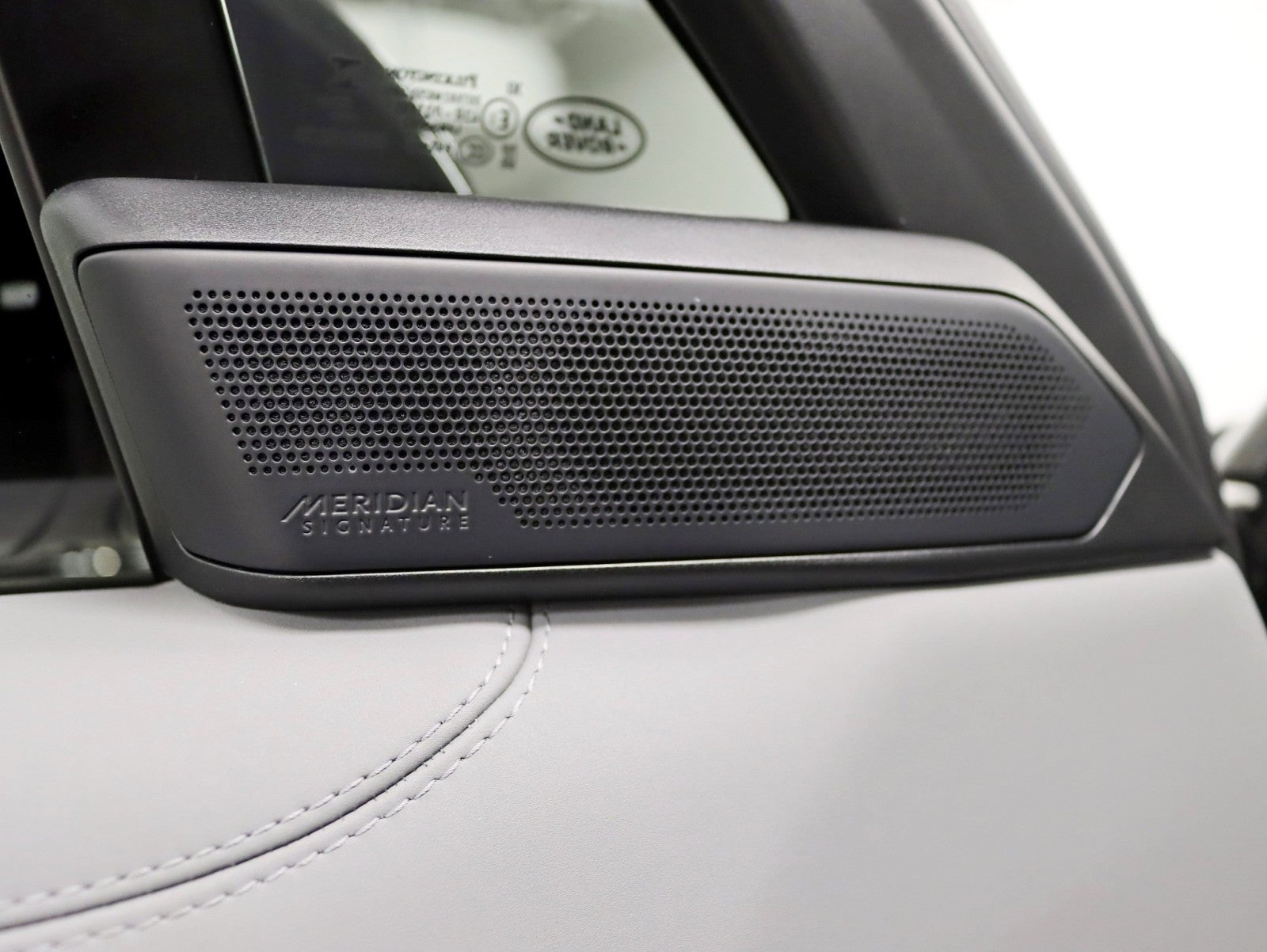 2025 Land Rover Range Rover SV Power boards 24in Avorza Monoblock Wheels MSRP Over $228k Fully