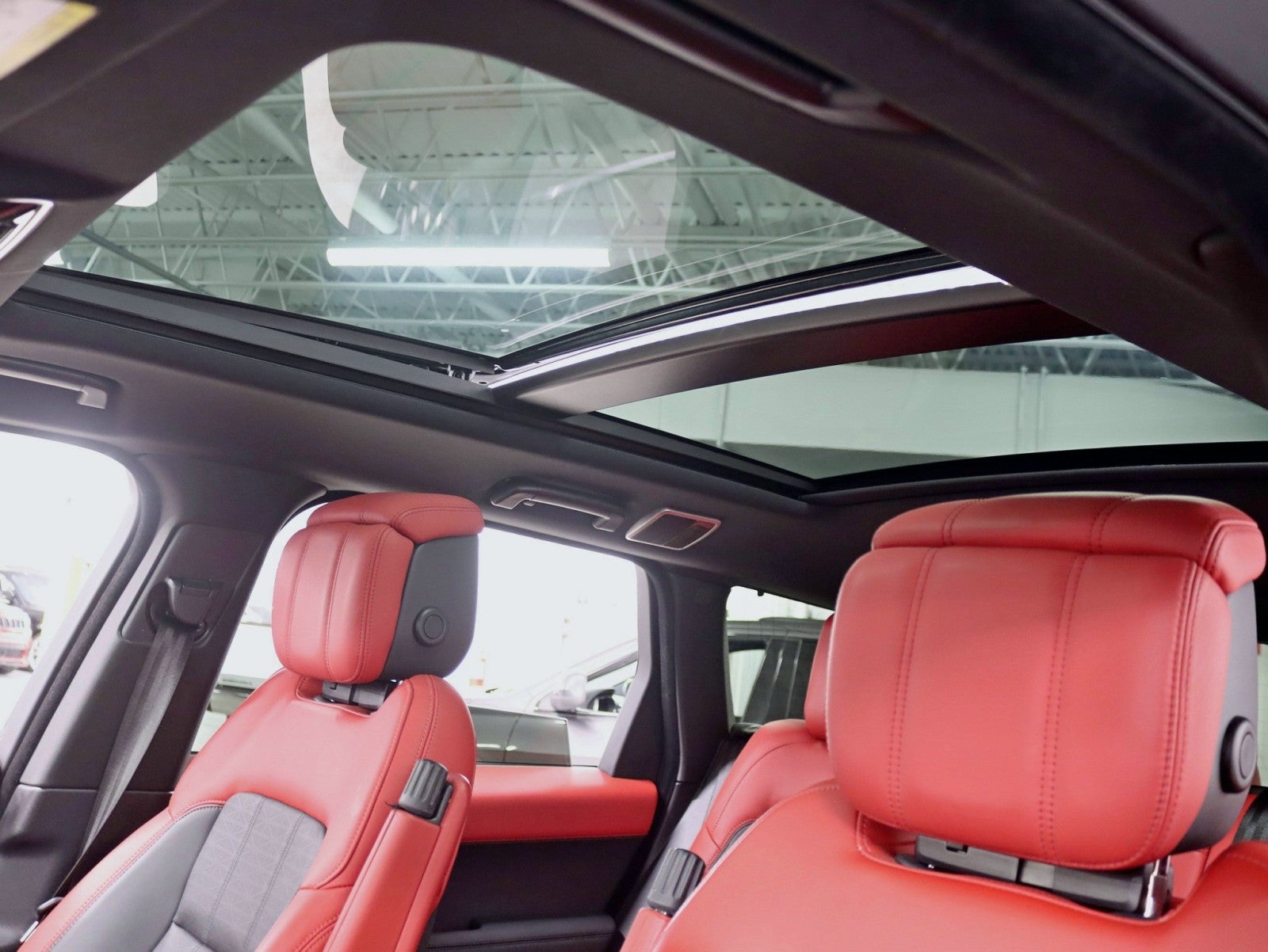 2019 Land Rover Range Rover Sport HSE Dynamic 1 Owner Nav Back Up Camera Soft Close Doors Fully Loaded