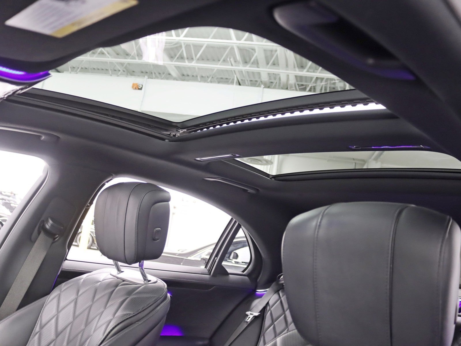 2022 Mercedes-Benz S 580 4MATIC® 3D Tech Pkg AMG® Sport 21in V Spoke Wheels Pano Nav Back Up Camera Loaded