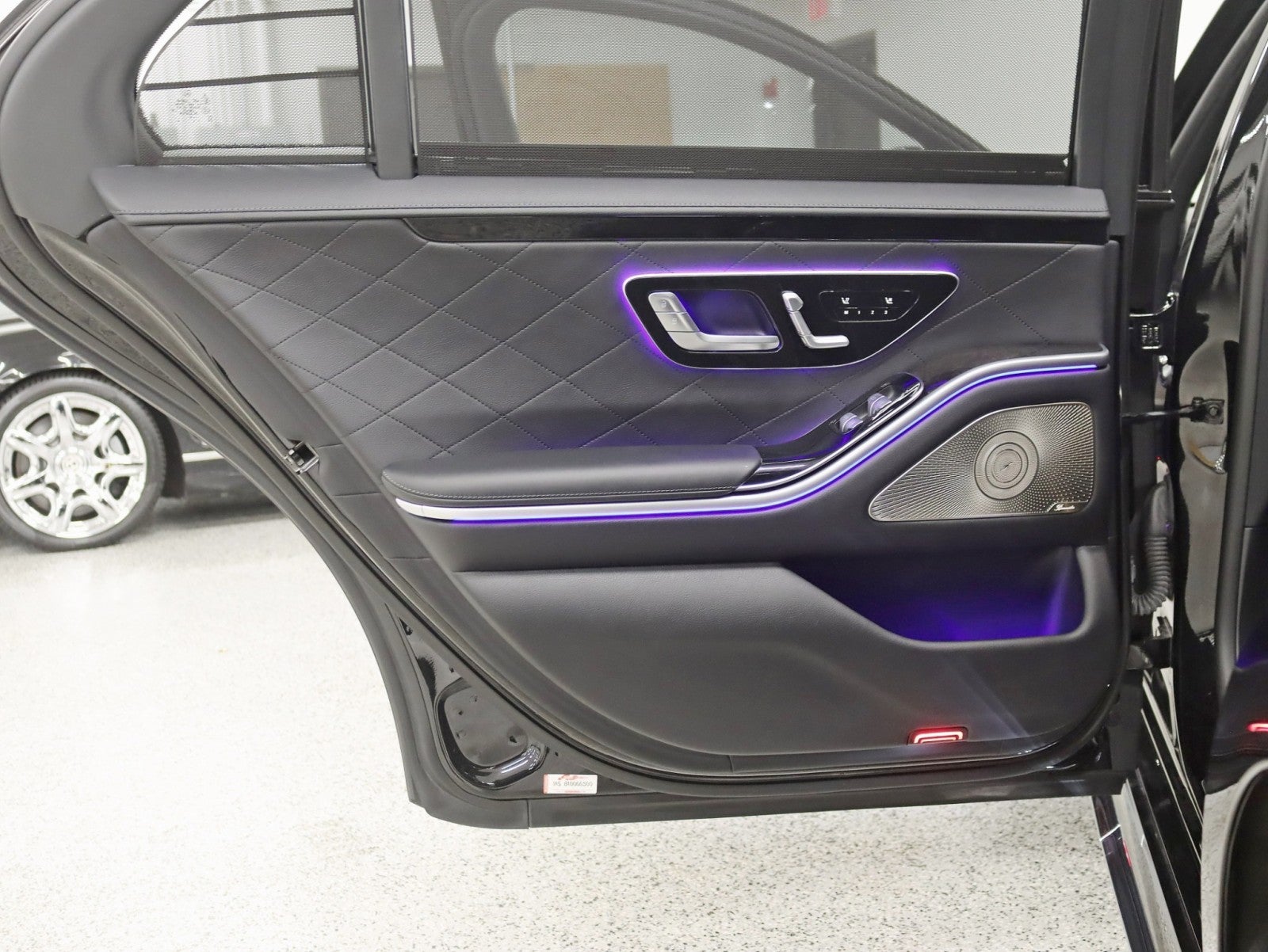 2022 Mercedes-Benz S 580 4MATIC® 3D Tech Pkg AMG® Sport 21in V Spoke Wheels Pano Nav Back Up Camera Loaded