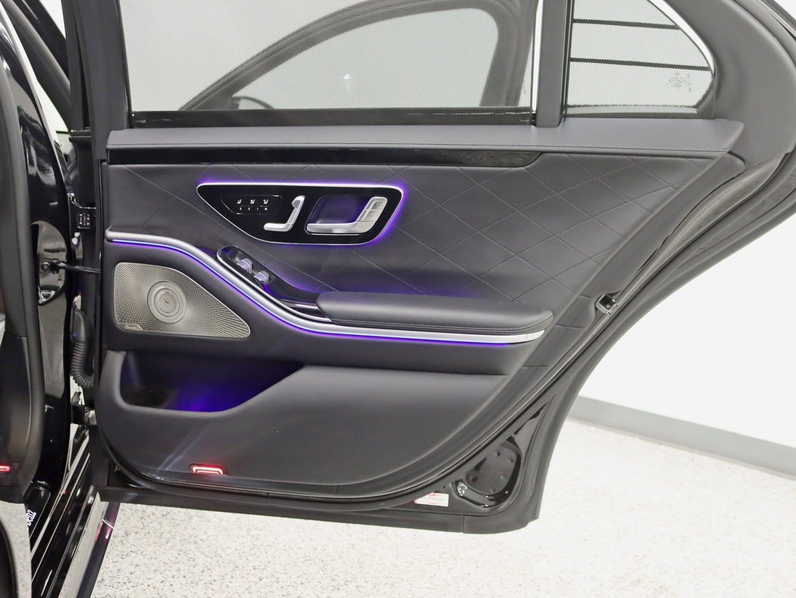 2022 Mercedes-Benz S 580 4MATIC® 3D Tech Pkg AMG® Sport 21in V Spoke Wheels Pano Nav Back Up Camera Loaded