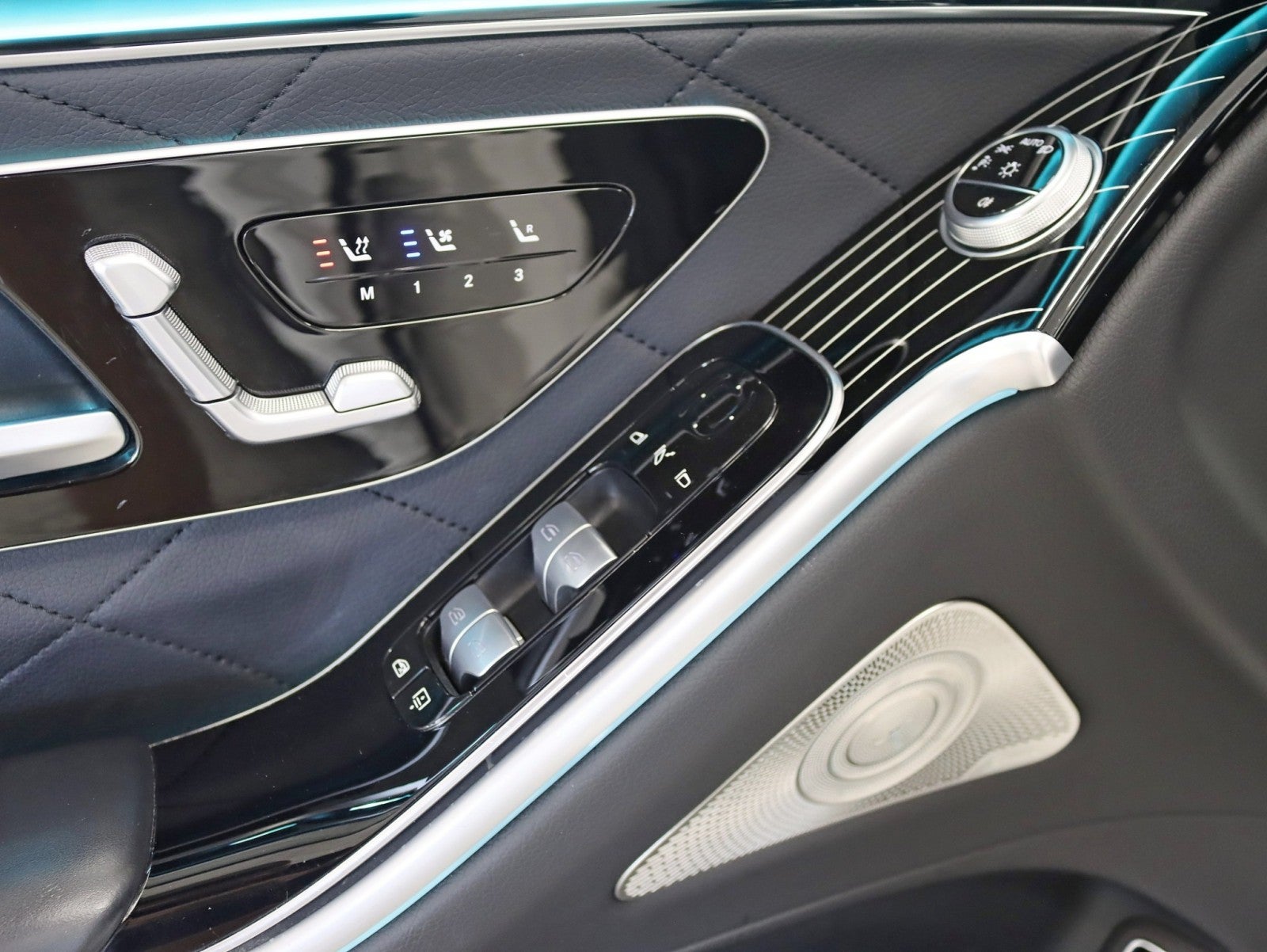 2021 Mercedes-Benz S580 4MATIC® 1 Owner AMG® Line Night Pkg Rear Axle Steering 21in AMG® V Wheels Loaded