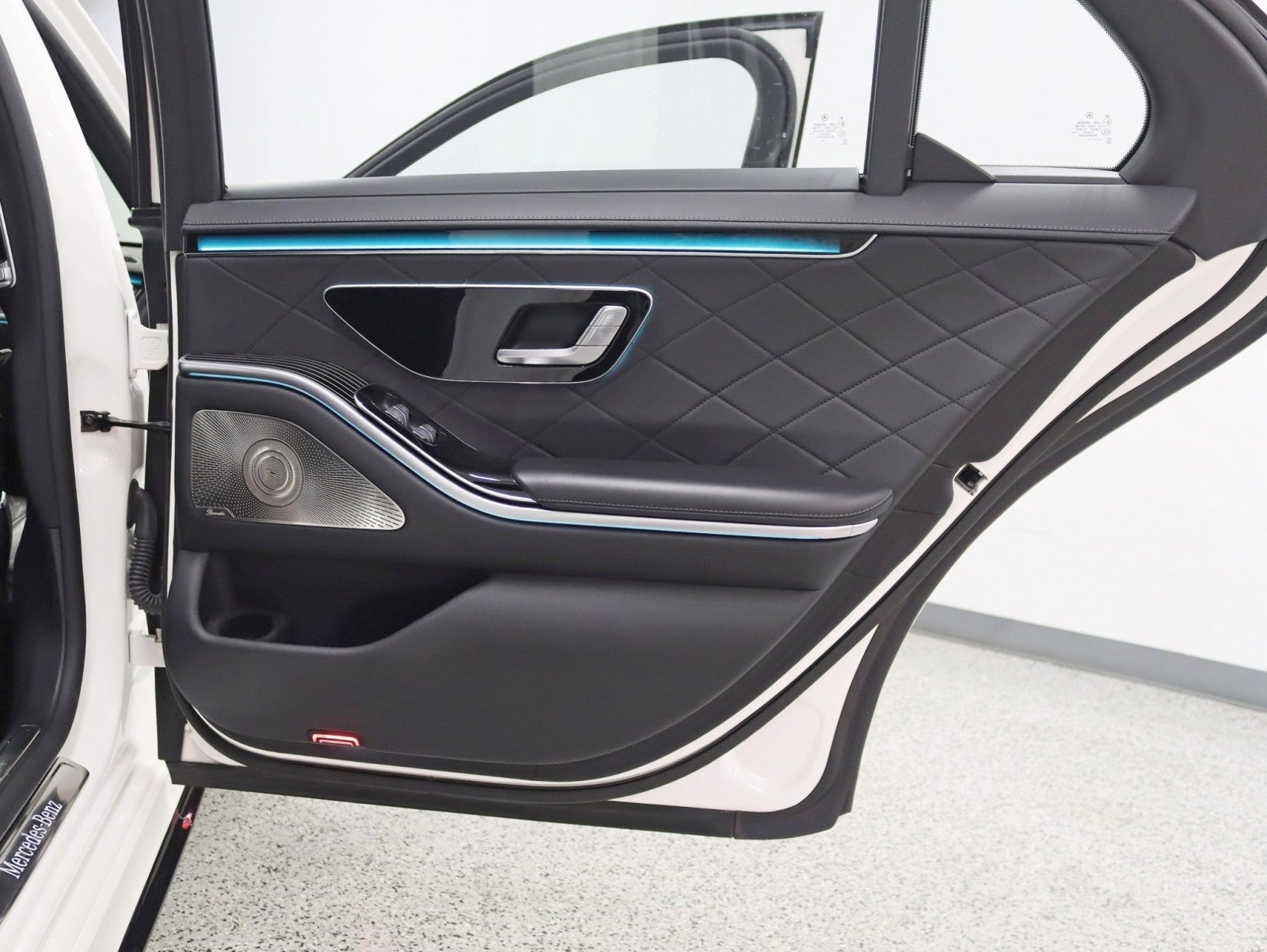 2021 Mercedes-Benz S580 4MATIC® 1 Owner AMG® Line Night Pkg Rear Axle Steering 21in AMG® V Wheels Loaded