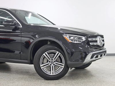 2022 Mercedes-Benz GLC 300 4MATIC® 2 Owner Pano Nav back Up Camera 12.3in Cluster Loaded