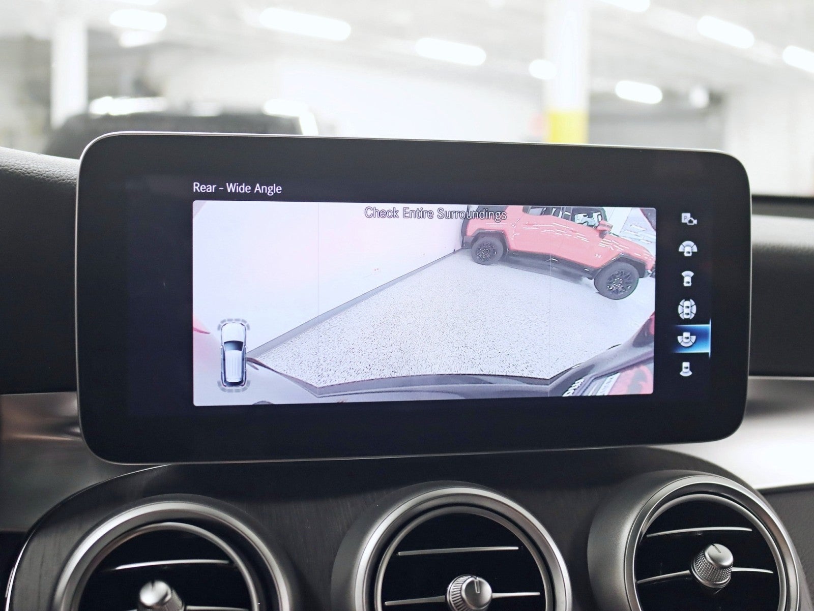 2022 Mercedes-Benz GLC 300 4MATIC® 2 Owner Pano Nav back Up Camera 12.3in Cluster Loaded
