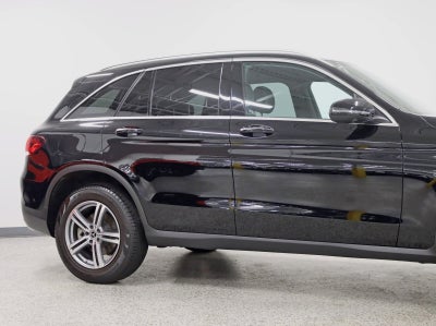 2022 Mercedes-Benz GLC 300 4MATIC® 2 Owner Pano Nav back Up Camera 12.3in Cluster Loaded