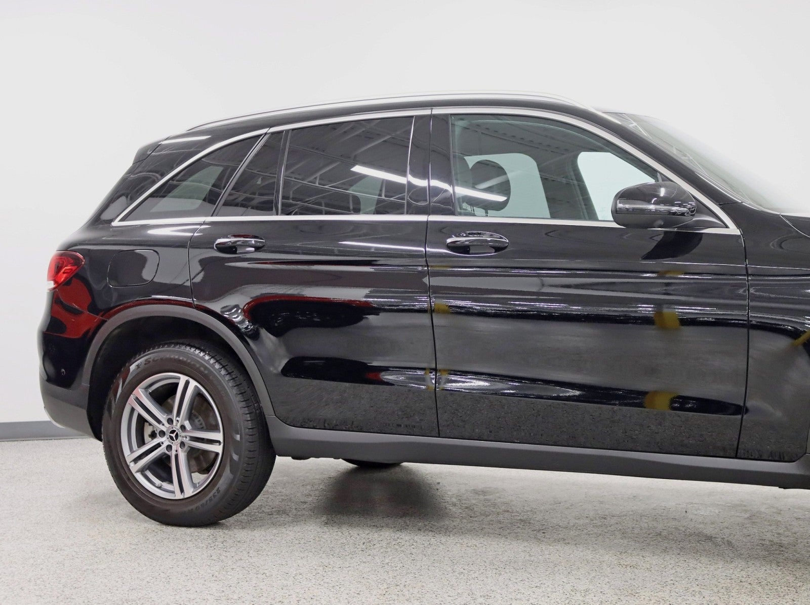 2022 Mercedes-Benz GLC 300 4MATIC® 2 Owner Pano Nav back Up Camera 12.3in Cluster Loaded