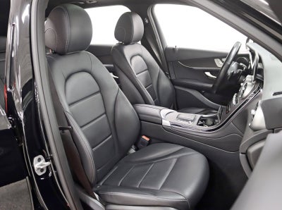 2022 Mercedes-Benz GLC 300 4MATIC® 2 Owner Pano Nav back Up Camera 12.3in Cluster Loaded
