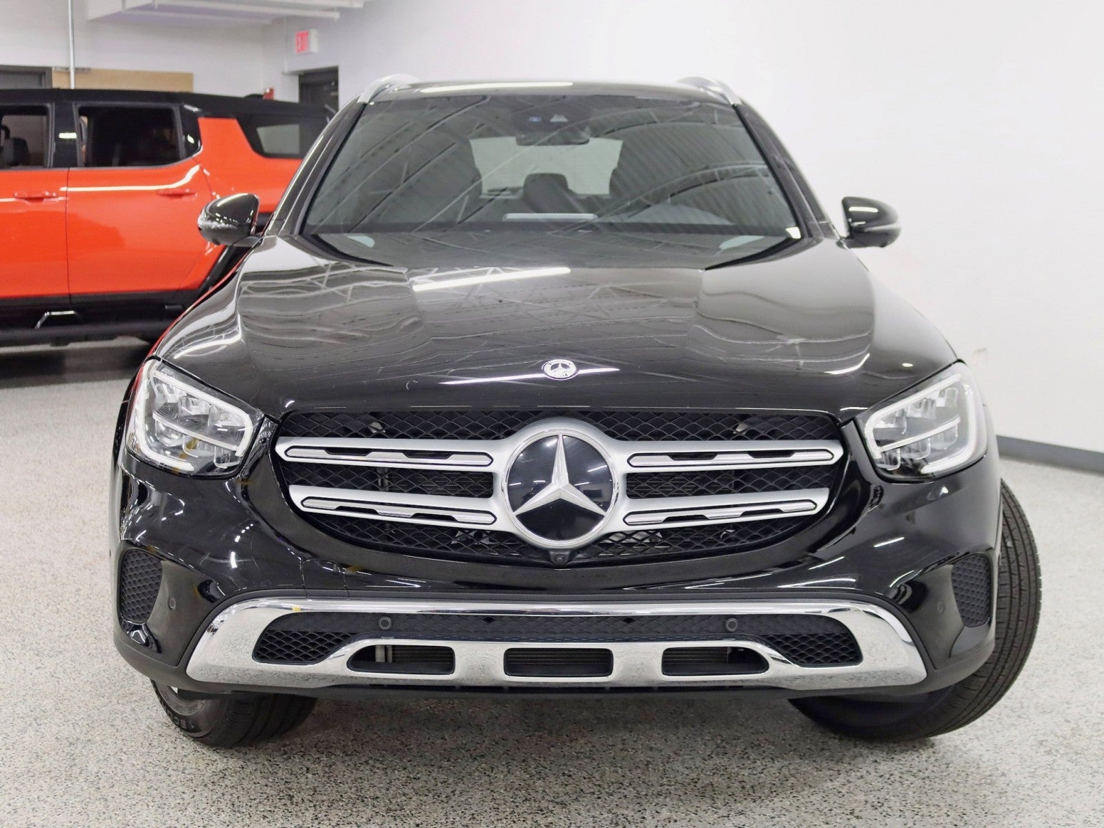 2022 Mercedes-Benz GLC 300 4MATIC® 2 Owner Pano Nav back Up Camera 12.3in Cluster Loaded