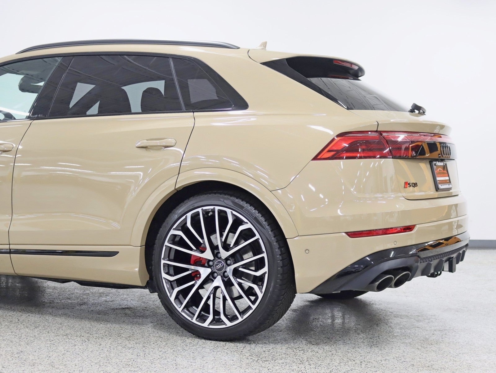 2025 Audi SQ8 Premium Plus 1 Owner 23in Wheel Pkg S Sport Pkg Executive Pkg Black optic Pkg Huge MSRP Over $113k