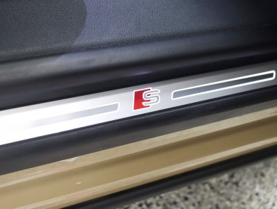 2025 Audi SQ8 Premium Plus 1 Owner 23in Wheel Pkg S Sport Pkg Executive Pkg Black optic Pkg Huge MSRP Over $113k