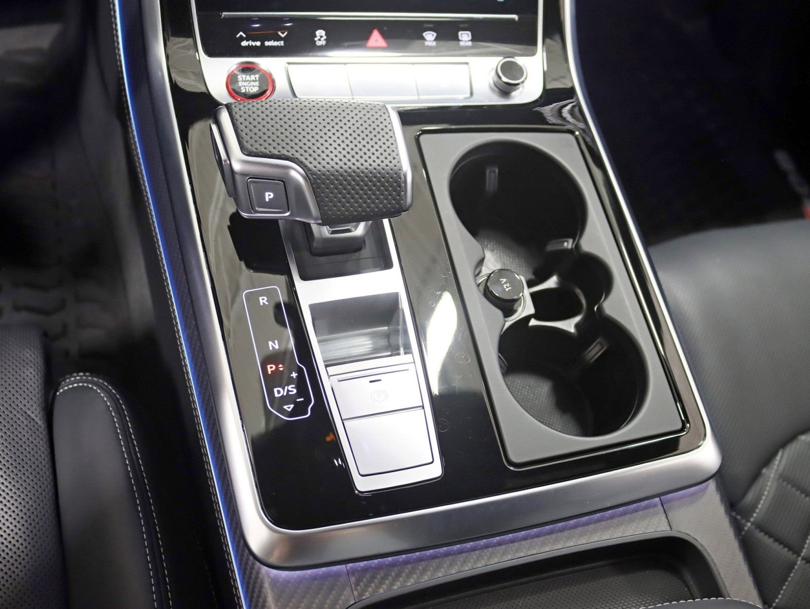 2025 Audi SQ8 Premium Plus 1 Owner 23in Wheel Pkg S Sport Pkg Executive Pkg Black optic Pkg Huge MSRP Over $113k