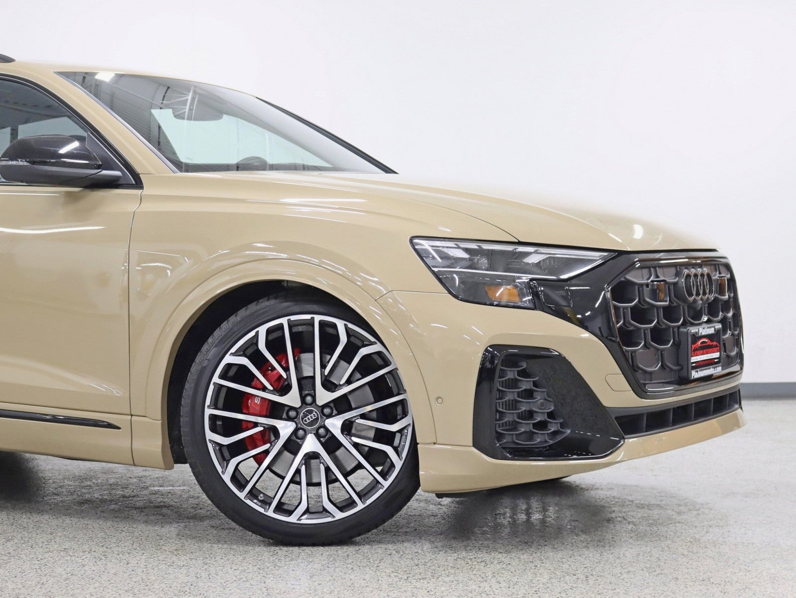 2025 Audi SQ8 Premium Plus 1 Owner 23in Wheel Pkg S Sport Pkg Executive Pkg Black optic Pkg Huge MSRP Over $113k