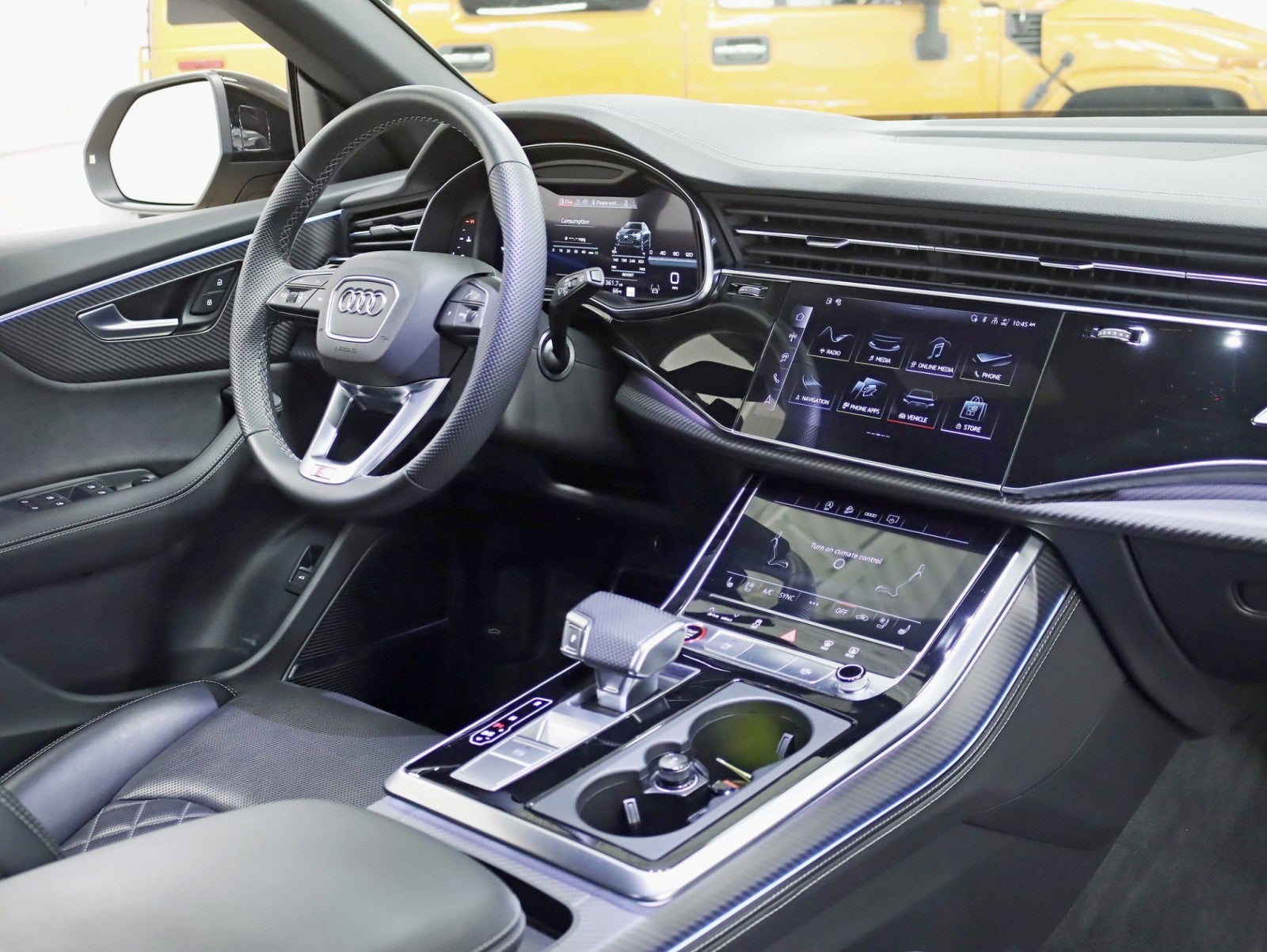 2025 Audi SQ8 Premium Plus 1 Owner 23in Wheel Pkg S Sport Pkg Executive Pkg Black optic Pkg Huge MSRP Over $113k