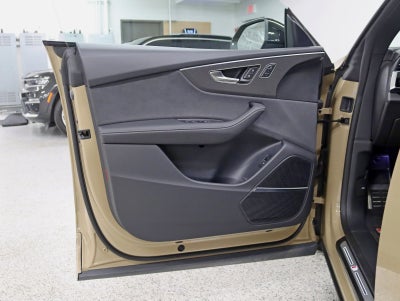 2025 Audi SQ8 Premium Plus 1 Owner 23in Wheel Pkg S Sport Pkg Executive Pkg Black optic Pkg Huge MSRP Over $113k