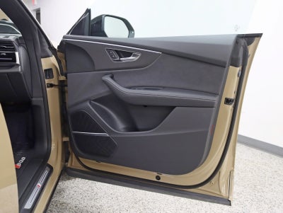 2025 Audi SQ8 Premium Plus 1 Owner 23in Wheel Pkg S Sport Pkg Executive Pkg Black optic Pkg Huge MSRP Over $113k