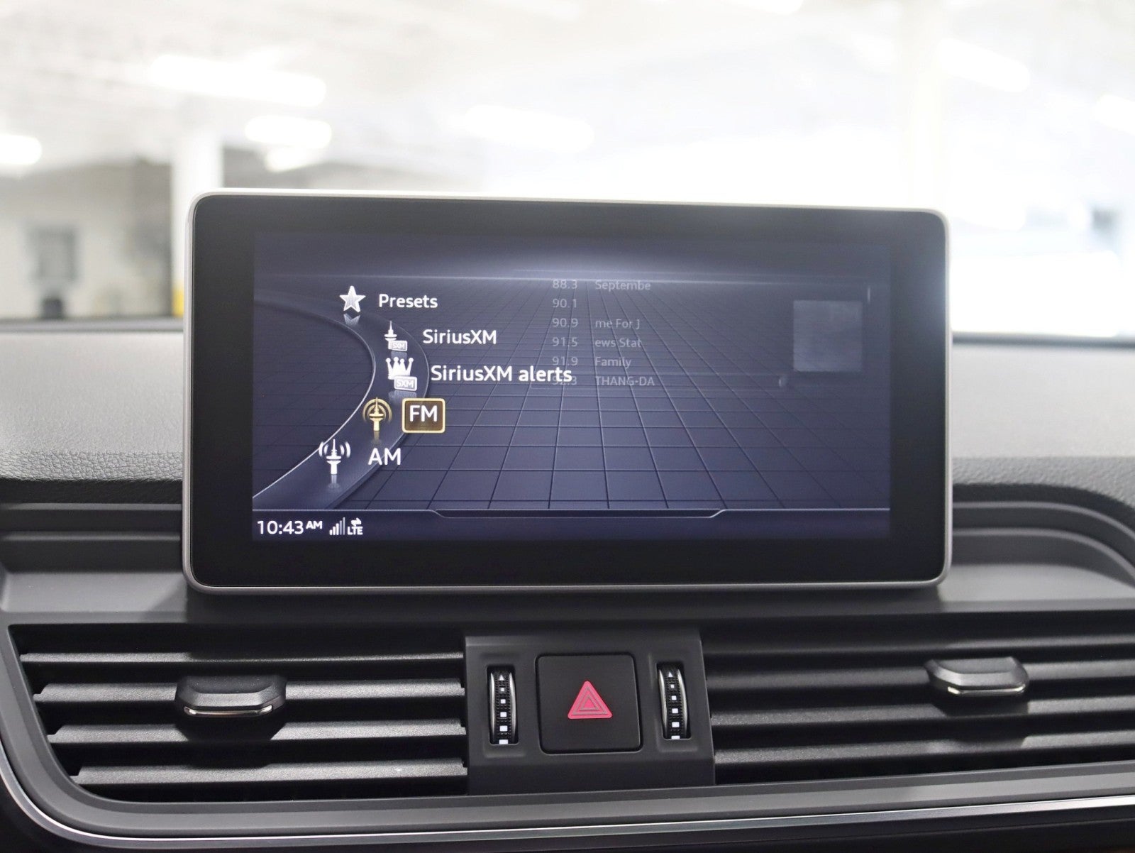 2018 Audi Q5 Premium Plus Nav Back up Camera Pano Leather Bang And Olufsen Sound Loaded